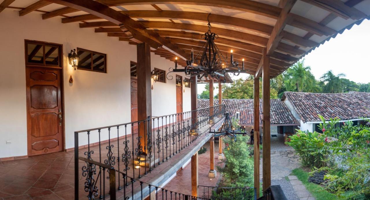 Отель Casa 1800 Suchitoto Boutique Экстерьер фото
